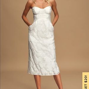 White strapless dress
